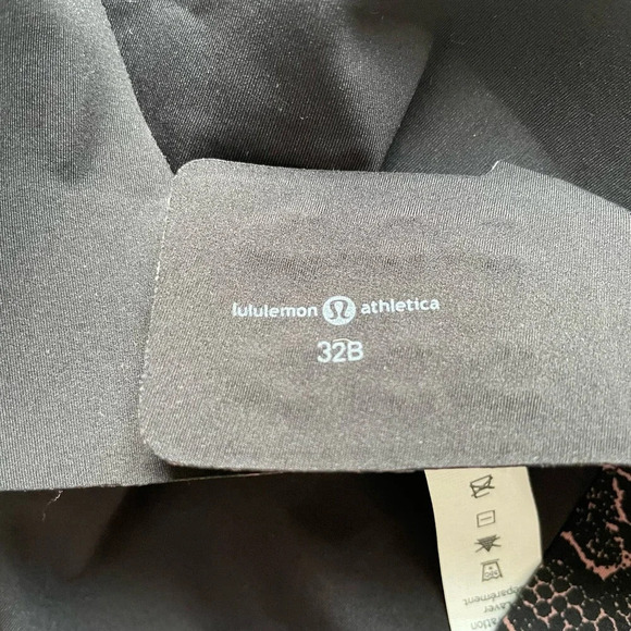 Lululemon Like Nothing Bra Lacescape Spanish Rose Black Wireless Size 32B NEW - Picture 5 of 6